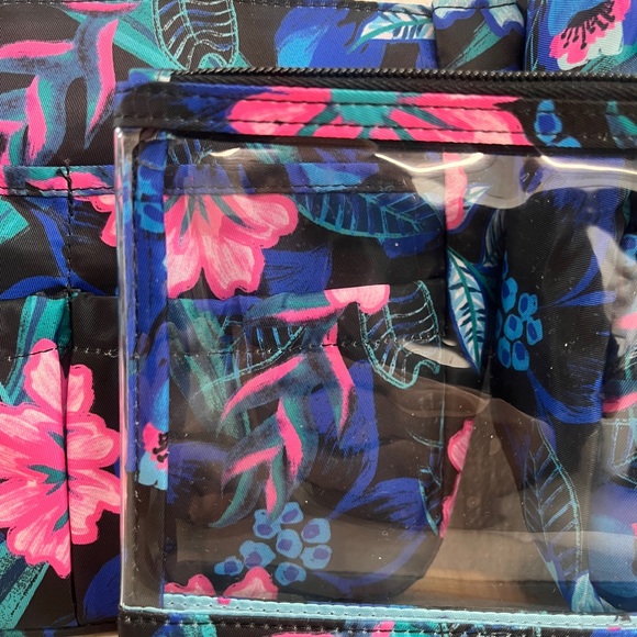 Lug Bag - Floral Chariot, Travel Bag Set - Picture 4 of 12